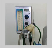 救急蘇生キット薬剤を含む